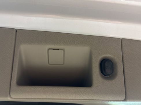 Used 2019 GMC Yukon Denali w/ Denali Ultimate Package image 8