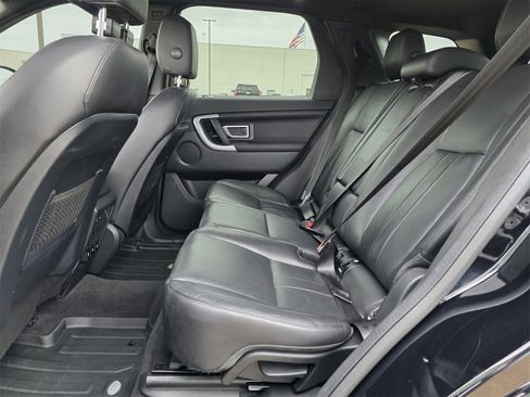 Used 2019 Land Rover Discovery Sport HSE image 25