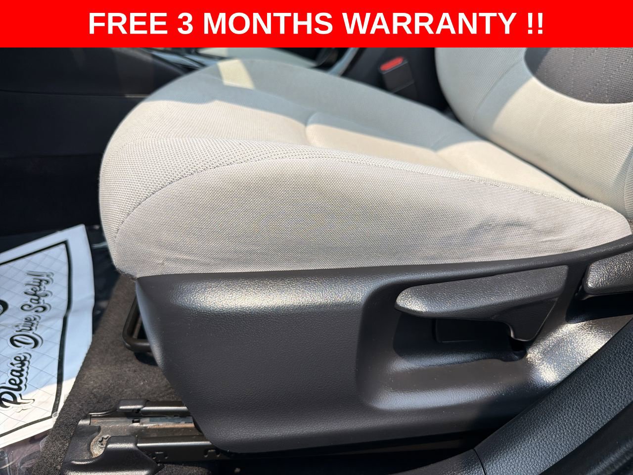 Used 2022 Toyota Corolla LE FWD image 12