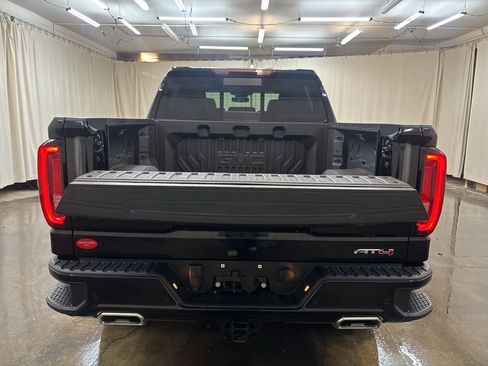 Used 2024 GMC Sierra 1500 AT4 w/ AT4 Carbonpro Edition AWD/4WD image 7