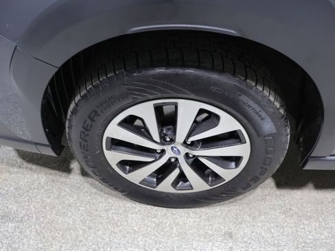 Used 2024 Subaru Outback Premium AWD/4WD image 22
