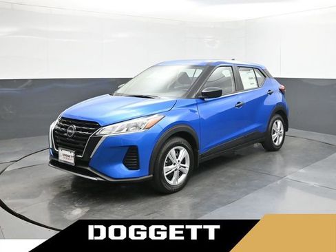 New 2025 Nissan Kicks Play S FWD image 1