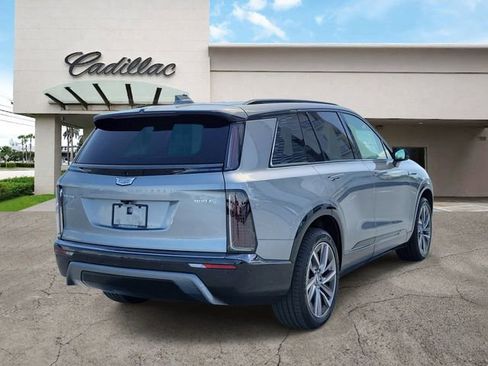 New 2026 Cadillac Vistiq Sport w/ LPO, Floor Liner Package AWD/4WD image 5
