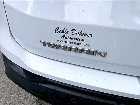 Used 2020 GMC Terrain SLE w/ Driver Convenience Package FWD image 30