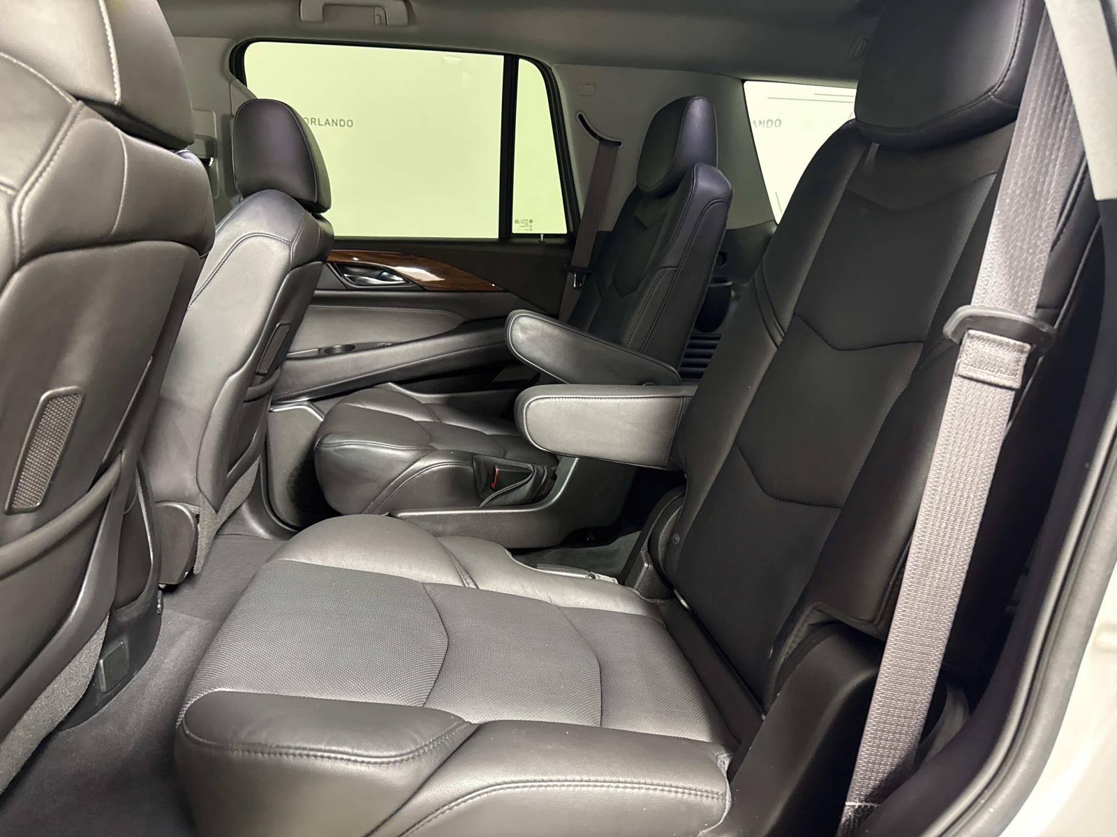Used 2016 Cadillac Escalade 2WD image 13