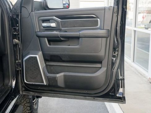 Used 2021 RAM 3500 Laramie w/ Night Edition image 33