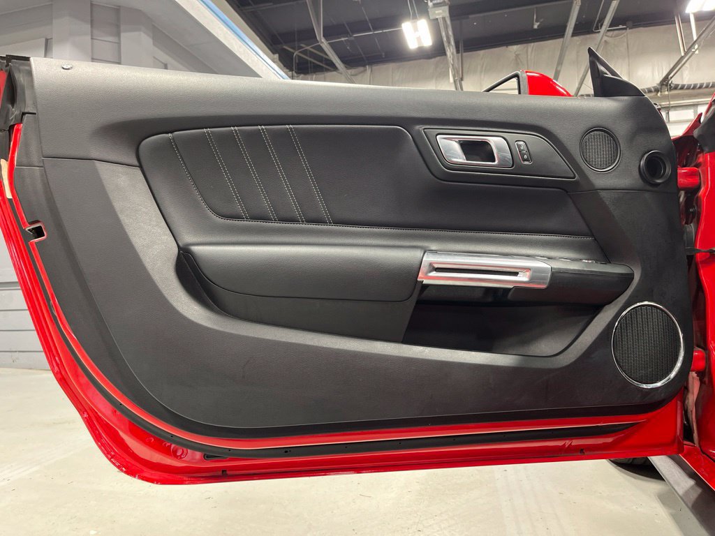 Used 2018 Ford Mustang Premium RWD image 20