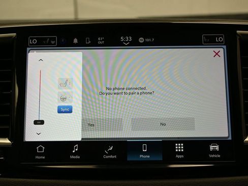 Used 2024 Chrysler Pacifica Touring-L FWD image 32
