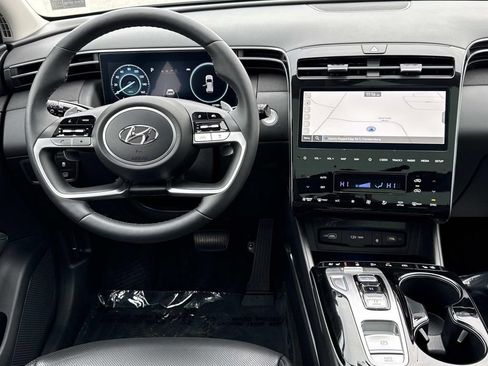 Used 2024 Hyundai Tucson Limited AWD/4WD image 3