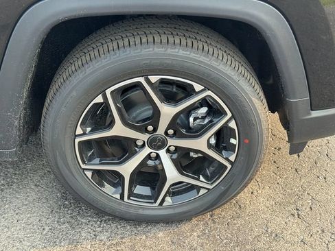 New 2026 Jeep Compass Limited AWD/4WD image 9