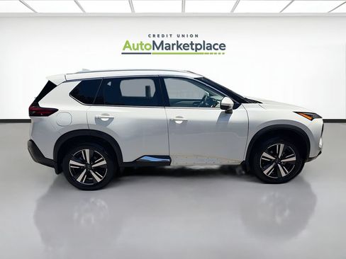 Used 2023 Nissan Rogue SL FWD image 8
