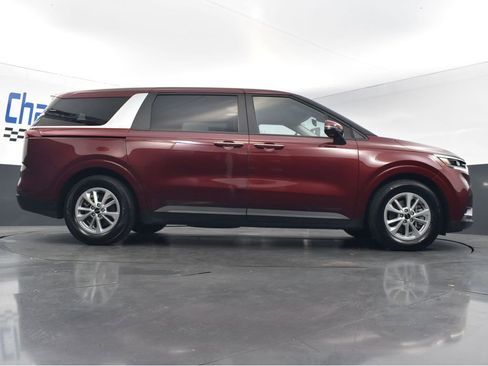 Certified 2024 Kia Carnival LX image 30