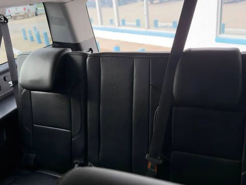 Used 2015 GMC Yukon XL SLT image 16