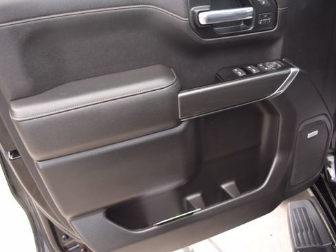 Used 2019 GMC Sierra 1500 AT4 w/ AT4 Premium Package AWD/4WD image 9