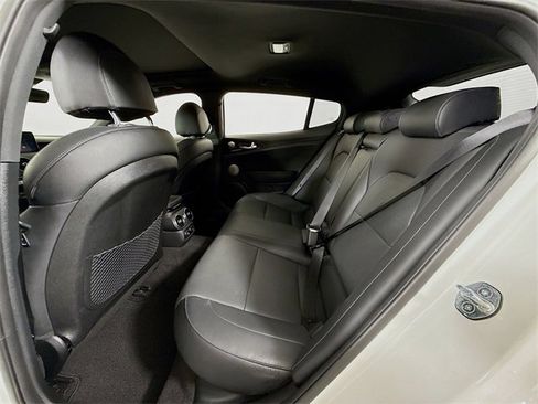 Used 2023 Kia Stinger GT-Line w/ Sun & Sound Package image 9