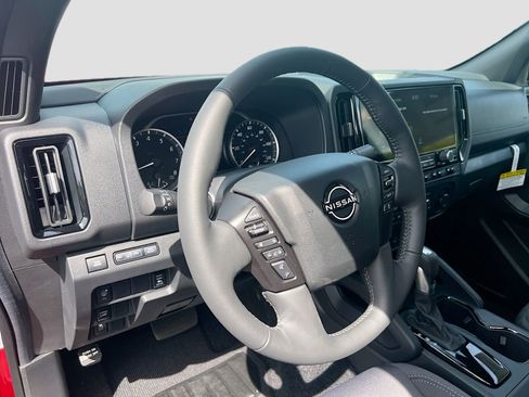 New 2026 Nissan Frontier 2WD Crew Cab image 9