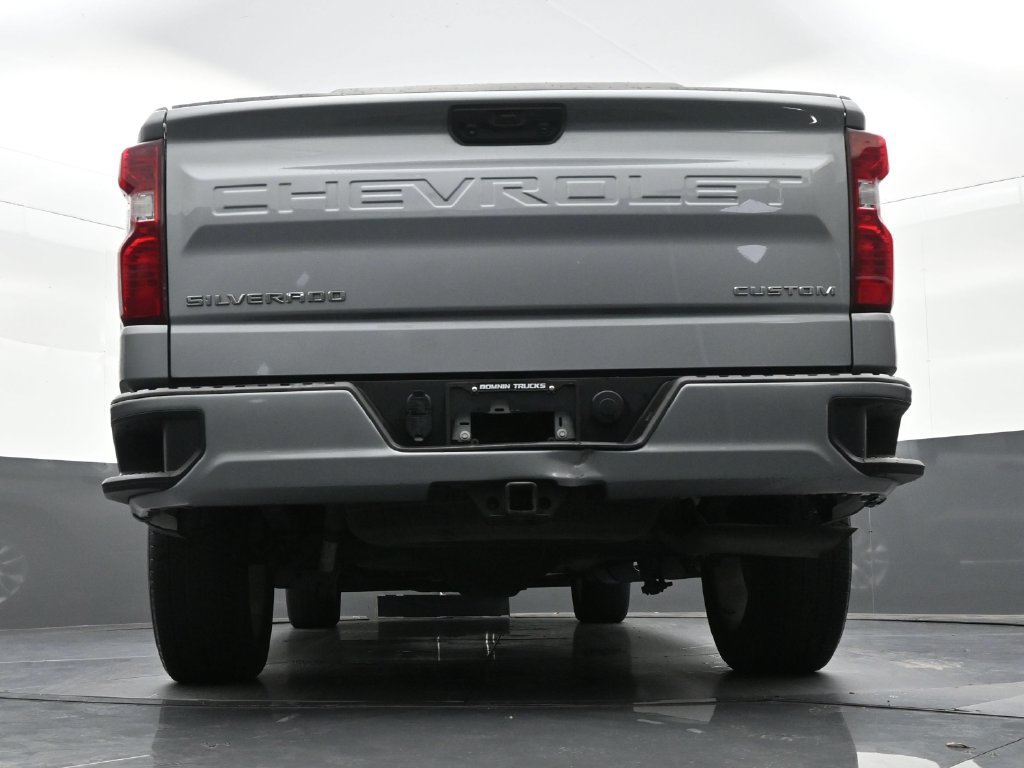 Used 2023 Chevrolet Silverado 1500 Custom RWD image 26