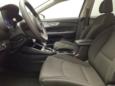 Used 2024 Kia Forte LXS FWD image 17