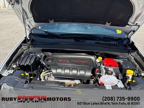 Used 2018 Jeep Renegade Trailhawk AWD/4WD image 26