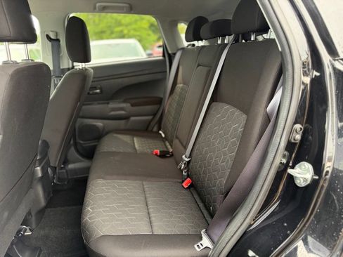 Used 2025 Mitsubishi Outlander Sport AWD image 9