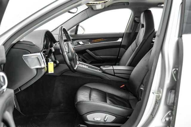 Used 2010 Porsche Panamera S RWD image 29