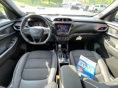 Used 2023 Chevrolet TrailBlazer RS w/ Convenience Package AWD/4WD image 21