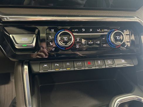 Used 2024 GMC Sierra 1500 Denali w/ Technology Package image 26