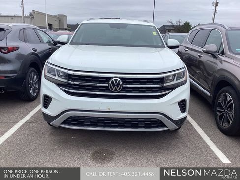 Used 2021 Volkswagen Atlas Cross Sport SE w/ V6 Towing Package FWD image 2