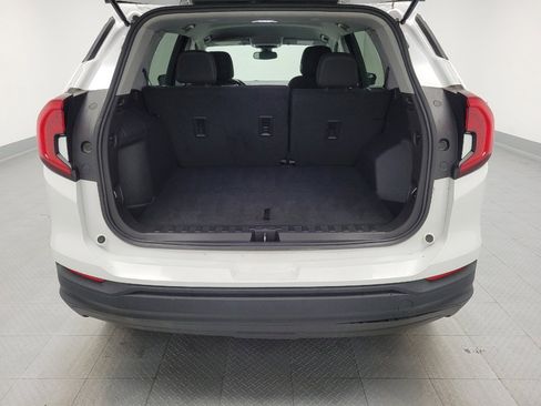 Used 2024 GMC Terrain SLE AWD/4WD image 29