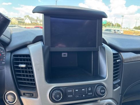 Used 2019 GMC Yukon Denali w/ Denali Ultimate Package AWD/4WD image 25