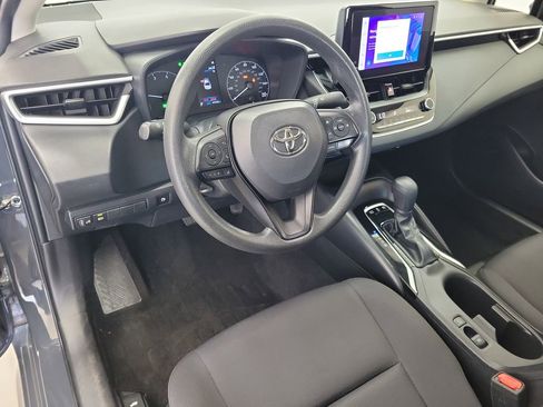Used 2023 Toyota Corolla LE image 19