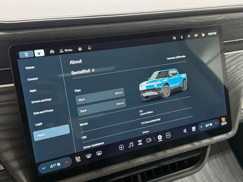 Used 2023 Rivian R1T Launch Edition image 29