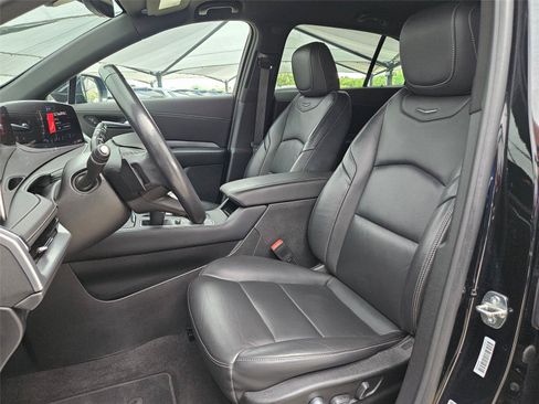Used 2024 Cadillac XT4 Premium Luxury FWD image 23