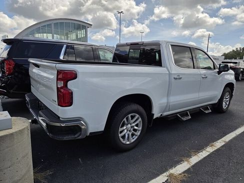 Used 2021 Chevrolet Silverado 1500 LTZ w/ Z71 Off-Road Package AWD/4WD image 8