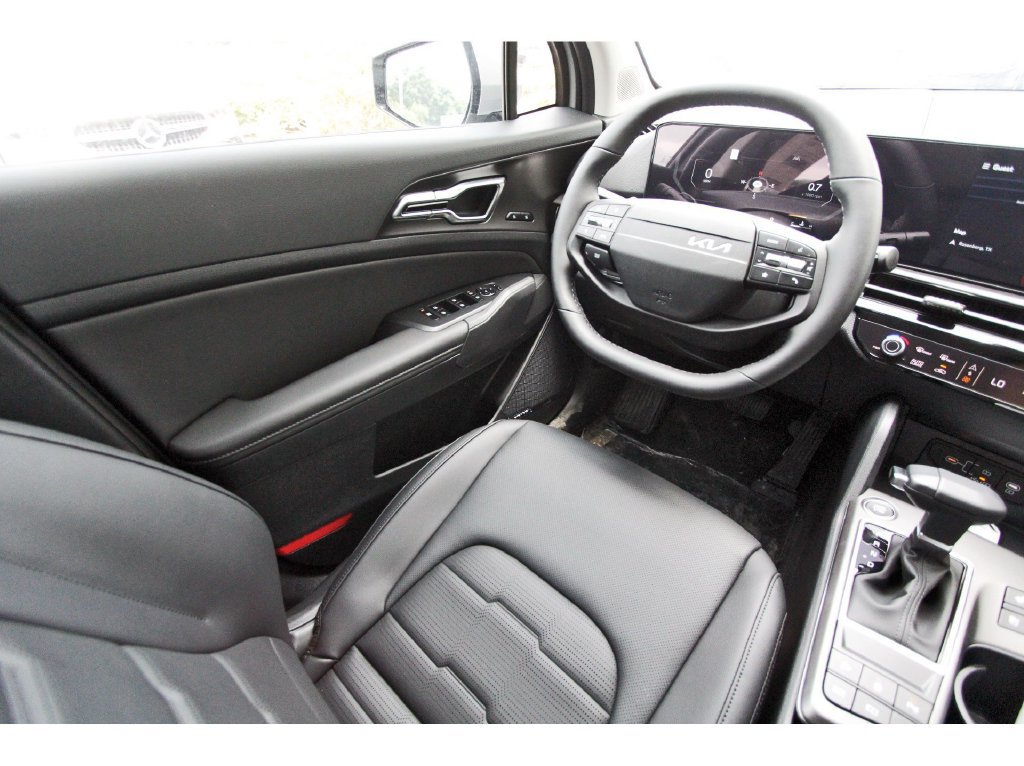 New 2026 Kia Sportage SX FWD image 7