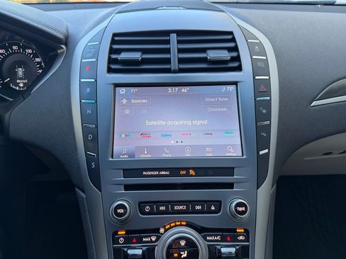 Used 2020 Lincoln MKZ Reserve w/ Elements Package image 26