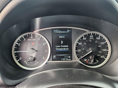 Used 2017 Nissan Sentra SR w/ SR Midnight Edition image 8