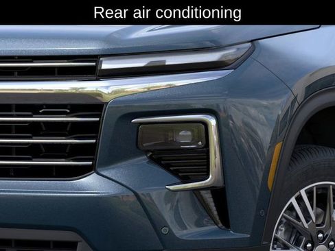 New 2025 Chevrolet Traverse LT w/ Enhanced Driving Package image 11