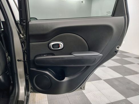 Used 2017 Kia Soul Base image 20