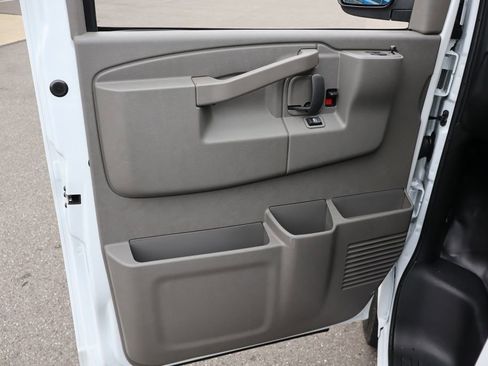 New 2025 Chevrolet Express 2500 w/ Driver Convenience Package image 6