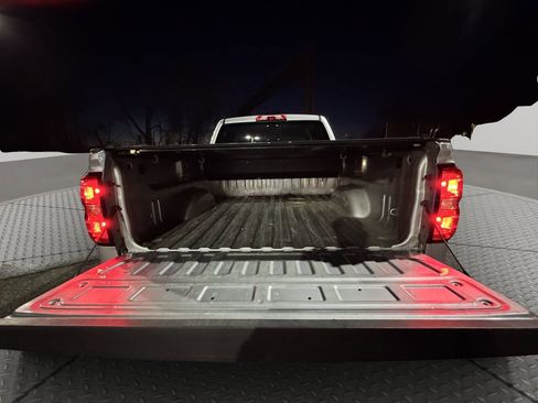 Certified 2018 Chevrolet Silverado 1500 LT w/ All Star Edition image 20