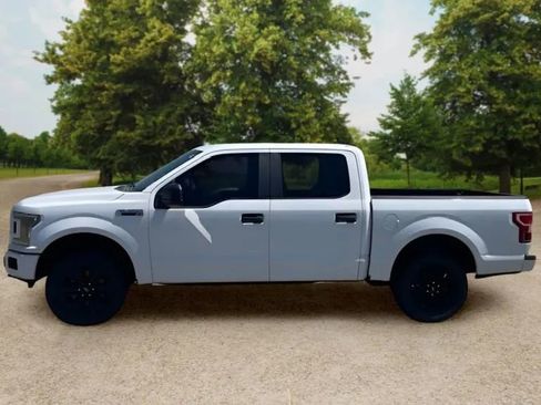 Used 2018 Ford F150 XL w/ Equipment Group 101A Mid AWD/4WD image 5