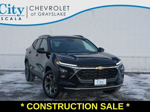 New 2026 Chevrolet Trax LT w/ Driver Confidence Package image 1