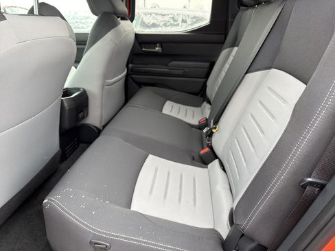 Used 2024 Toyota Tacoma TRD Off-Road image 21