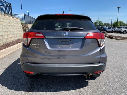 Used 2022 Honda HR-V EX image 3
