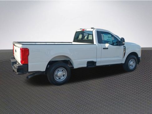 New 2026 Ford F250 XL image 4