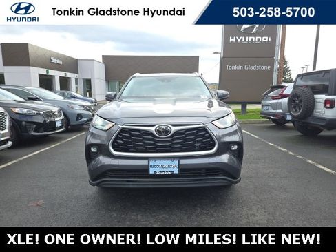 Used 2022 Toyota Highlander XLE image 4