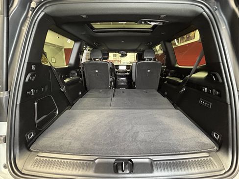 Certified 2022 Jeep Wagoneer Series III w/ Premium Group I AWD/4WD image 12