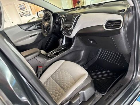 Used 2020 Chevrolet Equinox LT image 13