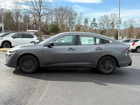 New 2026 Nissan Sentra SV image 5